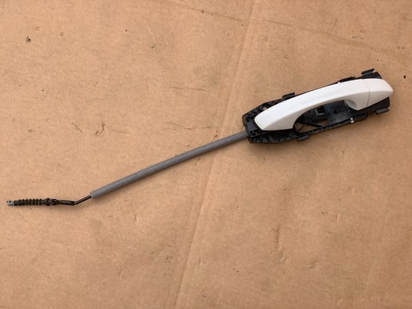 Maner complet usa dreapta fata VW Golf 7 alb LC9A - Dezmembrari Auto