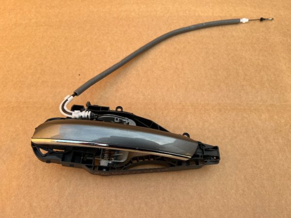 Maner complet usa stanga spate keyless entry BMW G12 M 760 LXiA seria 7 din 2017 - Dezmembrari Auto