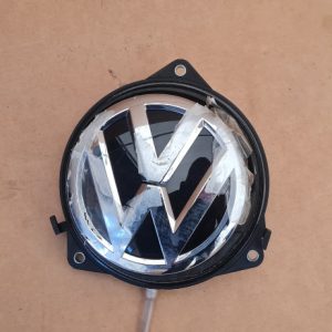 Maner deschidere capota spate VW Passat B8 limuzina - Dezmembrari Auto