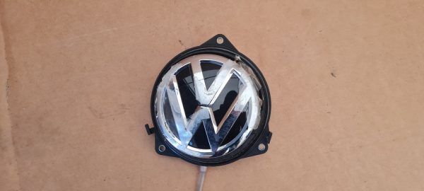 Maner deschidere capota spate VW Passat B8 limuzina - Dezmembrari Auto