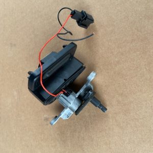 Maner deschidere luneta VW Touareg 7L 7L6845427 7L6 845 427 - Dezmembrari Auto