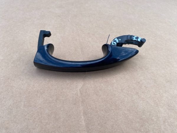 Maner exterior usa stanga fata VW Golf 7 - Dezmembrari Auto