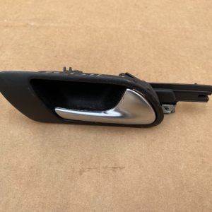Maner interior usa dreapta fata VW Golf 5 / Jetta 1K5837114 1K5 837 114 - Dezmembrari Auto