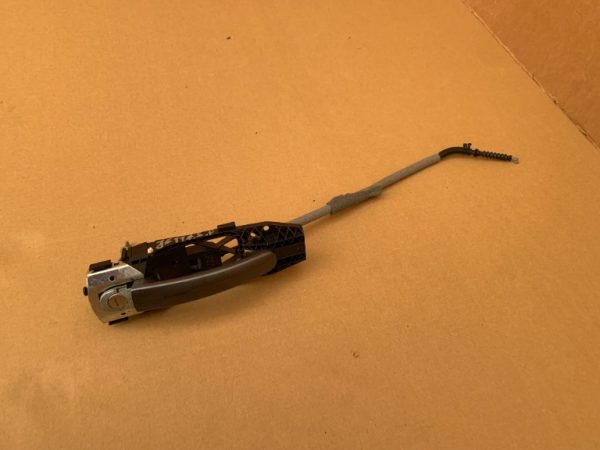 Maner keyless kessy complet stanga fata VW Jetta 2016 - Dezmembrari Auto