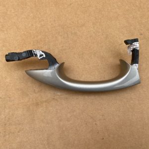 Maner usa dreapta fata kessy keyless VW Golf 7 2019 5G0837206Q 5G0837206R la 0 km - Dezmembrari Auto