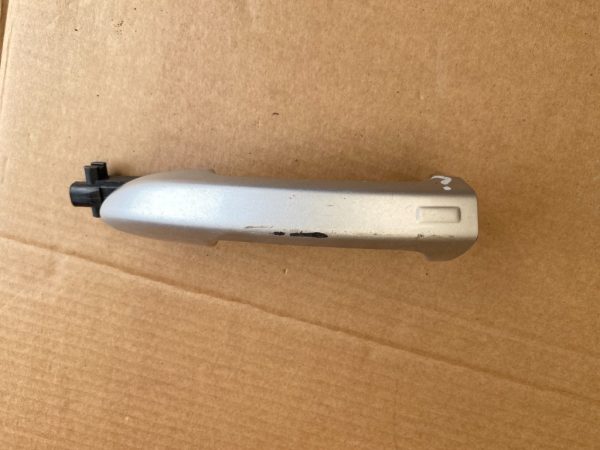 Maner usa dreapta fata kessy keyless VW Passat B6 B7 CC - Dezmembrari Auto