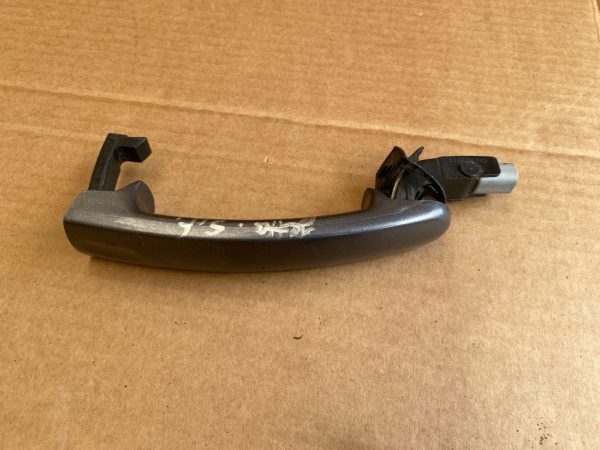 Maner usa stanga fata kessy keyless VW Jetta Tiguan 5N 5N0837205L 5N0 837 205 L - Dezmembrari Auto