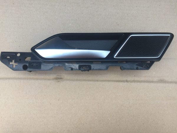 Maner usa stanga spate 3G0839113A 3G0 839 113 A - Dezmembrari Auto
