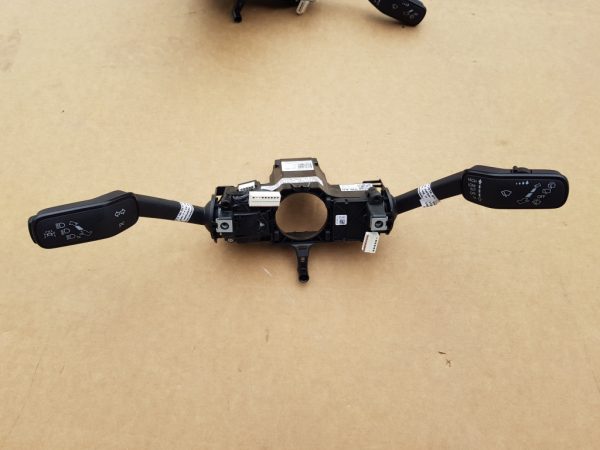 Manete semnalizare stergatoare tempomat VW Passat B8 3Q0953521DM 5Q0953502AJ - Dezmembrari Auto