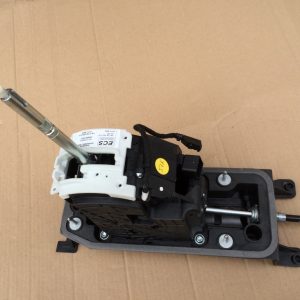 Maneta schimbator DSG Audi A3 8V E-TRON 8V1713023B 8V1 713 023 B - Dezmembrari Auto