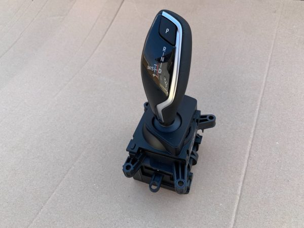 Maneta schimbator viteze BMW G11 G12 M 760 LXiA seria 7 din 2017 682582101 - Dezmembrari Auto