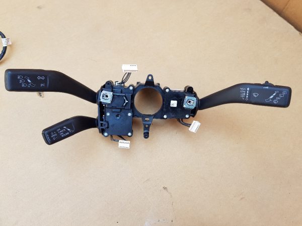 Maneta semnalizare stergatoare si tempomat Seat Alhambra 2 5K0953501DP - Dezmembrari Auto