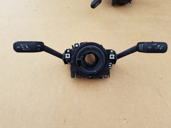 Maneta semnalizare stergatoare tempomat VW Passat B8 3Q0953521B 5Q0953502B - Dezmembrari Auto
