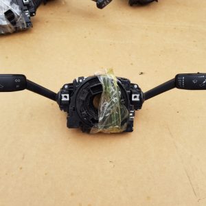 Maneta semnalizare stergatoare VW Golf 7 5Q1953513AA 5Q1953507R - Dezmembrari Auto