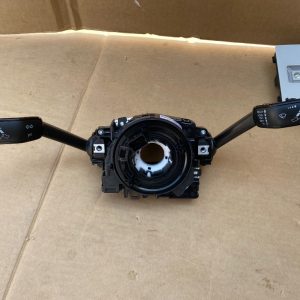 Maneta semnalizare stergator VW Golf 7 2019 5Q1953507M 5Q1 953 507 M 5Q1953513AA 5Q1 953 513 AA la 0 km - Dezmembrari Auto