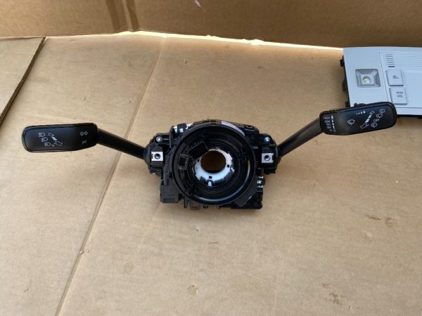 Maneta semnalizare stergator VW Golf 7 2019 5Q1953507M 5Q1 953 507 M 5Q1953513AA 5Q1 953 513 AA la 0 km - Dezmembrari Auto