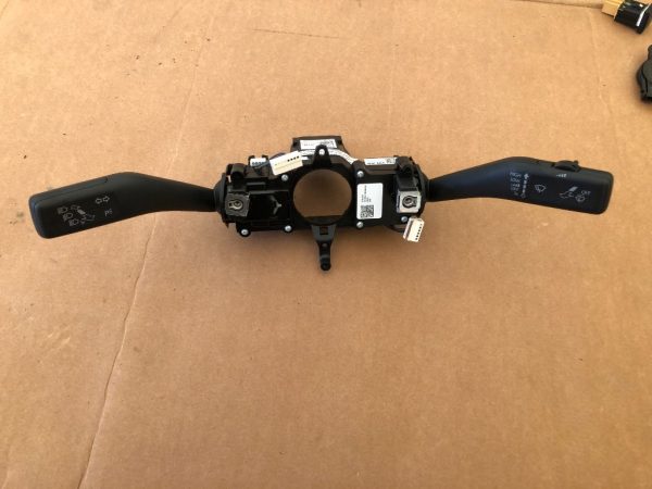 Maneta semnalizare stergator VW Jetta 2016 1K5953521CM 1K5 953 521 CM - Dezmembrari Auto