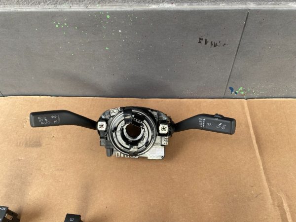 Maneta semnalizare stergator VW Jetta 2017 1K5953502H 1K5 953 502 H 1K5953521CR 1K5 953 521 CR - Dezmembrari Auto