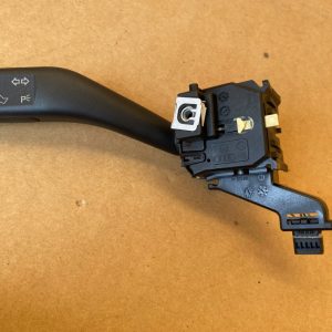 Maneta semnalizare VW Golf 5 1K0953513E 1K0 953 513 E - Dezmembrari Auto
