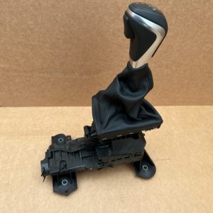 Maneta timonerie nuca schimbator automata BMW X1 F48 din 2017 la 0 km 8483098 - Dezmembrari Auto
