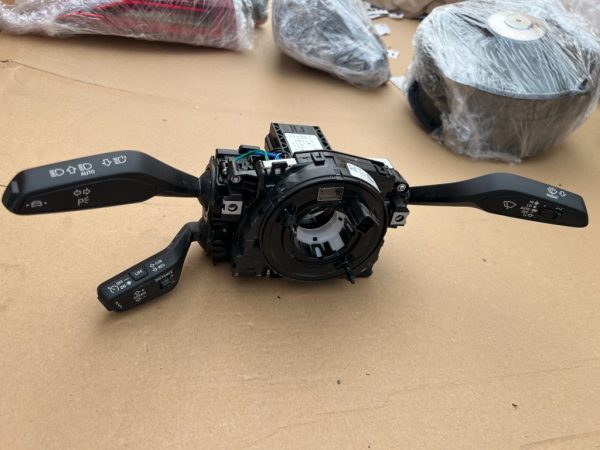 Manete semnalizare stergator tempomat Audi A3 8Y din 2023 la 0 km 82A953521ME 82A 953 521 ME - Dezmembrari Auto