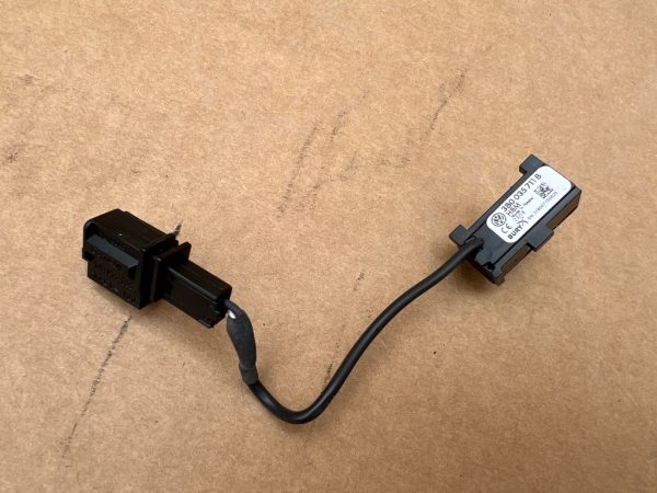 Microfon VW Golf 7 3B0035711B 3B0 035 711 B - Dezmembrari Auto