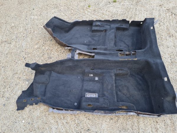 Mocheta podea interior Audi A3 8V 2 usi 8V3863919A 8V3 863 919 A - Dezmembrari Auto