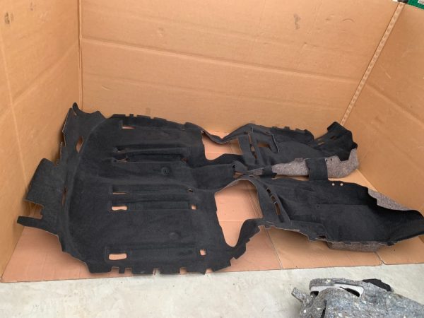 Mocheta podea interior VW Sharan 7N 2015 7N1863367AR 7N1 863 367 AR - Dezmembrari Auto