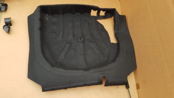 Mocheta portbagaj VW Golf 7 hatchback 5G6863007E 5G6 863 007 E - Dezmembrari Auto