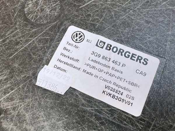 Mocheta portbagaj VW Passat B8.5 variant din 2023 3G9863463P 3G9 863 463 P - Dezmembrari Auto - imagine 3