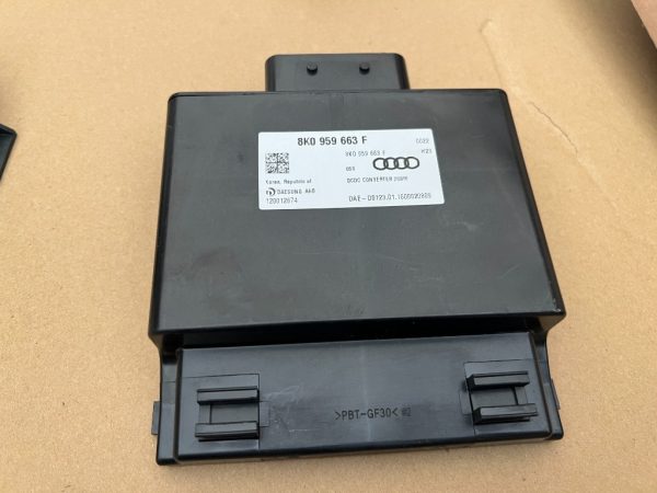 Modul baterie stabilizator tensiune 8K0959663F 8K0 959 663 F Audi A6 C7 la 0 km - Dezmembrari Auto