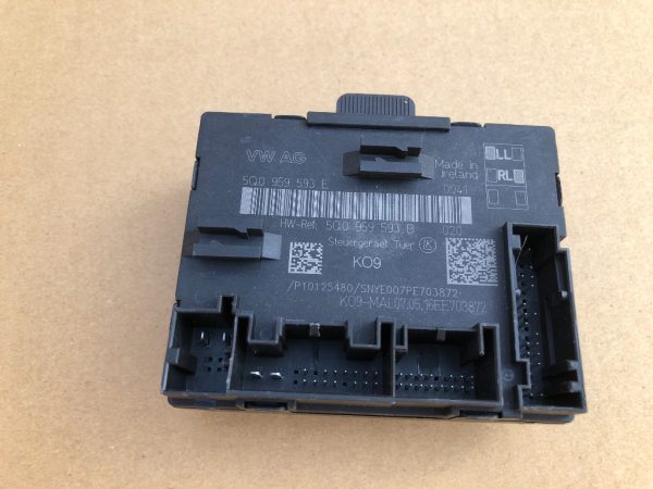 Modul calculator confort usa stanga fata VW Passat B8 5Q0959593B 5Q0 959 593 B - Dezmembrari Auto