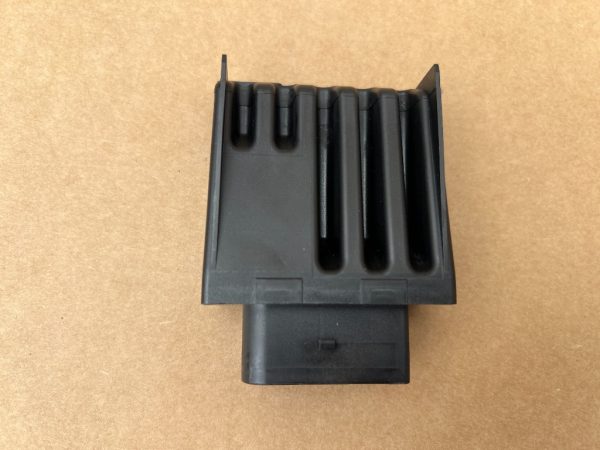 Modul comanda pompa combustibil VW Passat B8.5 din 2023 la 0 km 3Q0906121D 3Q0 906 121 D - Dezmembrari Auto