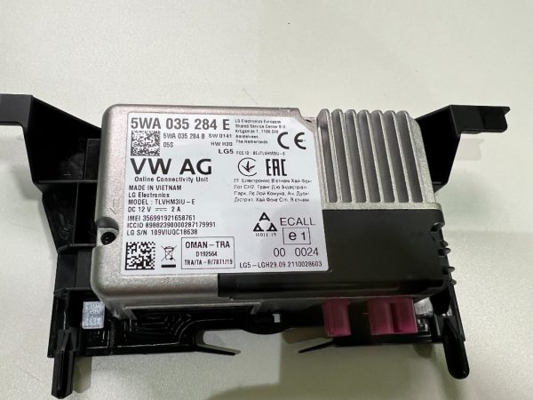 Modul conectivitate online VW Passat B8 2022 la 0 km 5WA035284E 5WA 035 284 E - Dezmembrari Auto