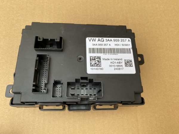 Modul confort scaun masaj VW Passat B8 3AA959257A 3AA 959 257 A - Dezmembrari Auto