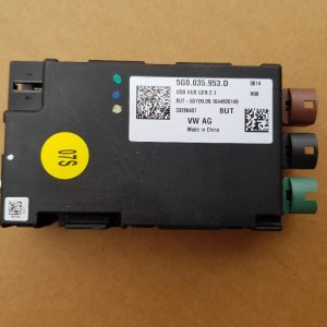 Modul control USB VW Arteon 5G0035953D 5G0 035 953 D - Dezmembrari Auto