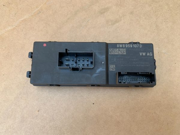 Modul haion electric Audi E-Tron 2021 8W8959107D 8W8 959 107 D la 0 km - Dezmembrari Auto