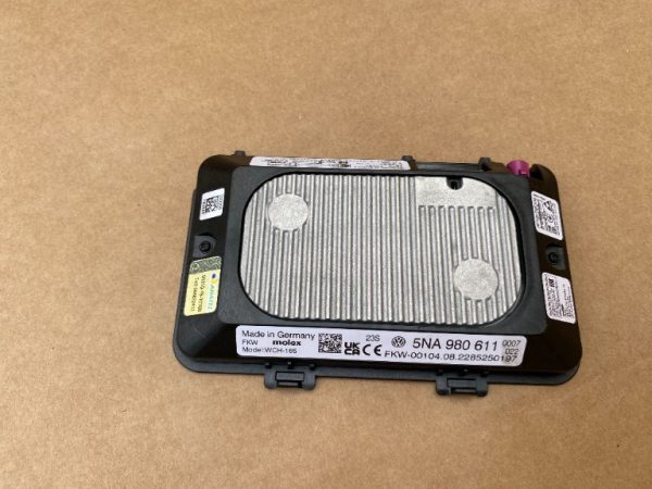 Modul incarcare wireless VW Caddy Ford Tourneo Connect 2023 5NA980611 5NA 980 611 la 0 km - Dezmembrari Auto