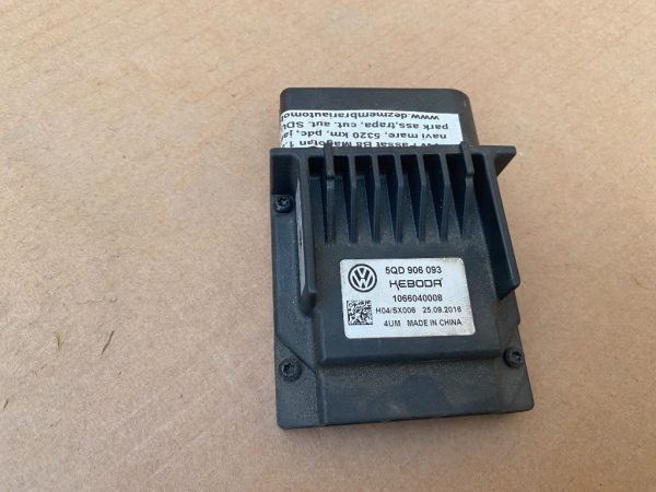 Modul pompa benzina VW Passat B8 1.8 tsi 5QD906093 5QD 906 093 - Dezmembrari Auto