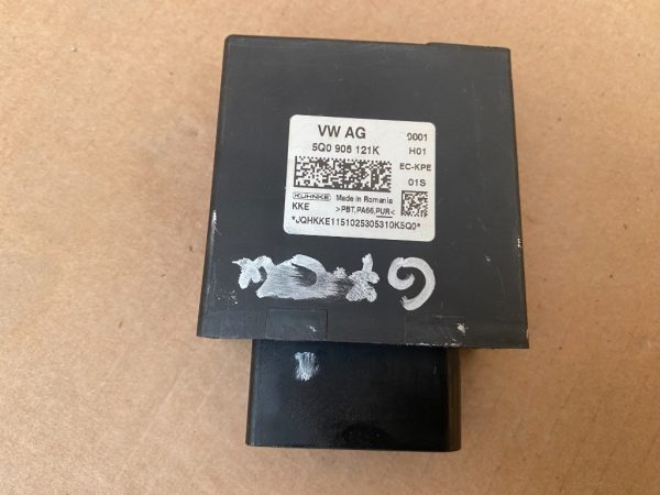 Modul pompa combustibil VW Golf 7 2016 1.6 tdi 5Q0906121K 5Q0 906 121 K la 0 km - Dezmembrari Auto