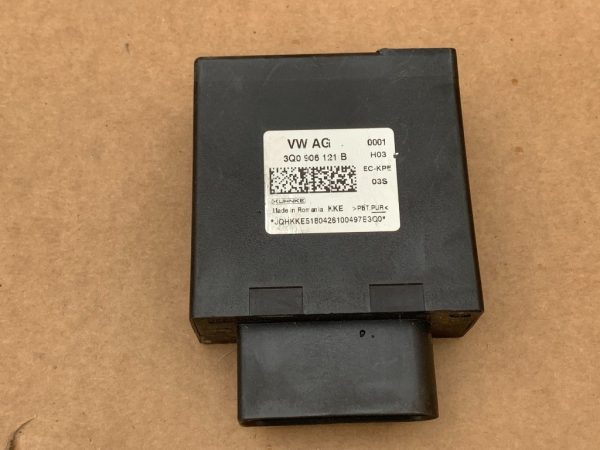 Modul pompa combustibil VW Golf 7 2019 3Q0906121B 3Q0 906 121 B la 0 km - Dezmembrari Auto