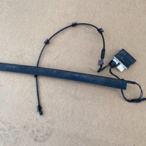 Modul portbagaj cu antene easy open VW Passat B8 3GD962243 3GD 962 243 - Dezmembrari Auto
