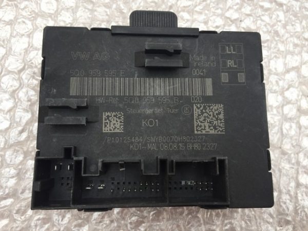 Modul releu usa dreapta spate VW Tiguan 2017 5Q0 959 595 E 5Q0959595E - Dezmembrari Auto