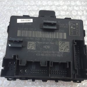 Modul / releu stanga dreapta fata VW Golf 7 5Q0 959 592 F 5Q0959592F - Dezmembrari Auto