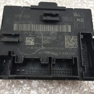 Modul releu usa stanga fata VW Tiguan 2017 5Q0 959 593 E 5Q0959593E - Dezmembrari Auto