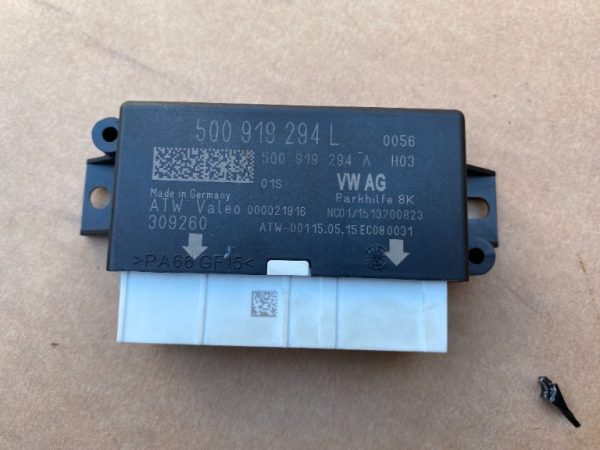 Modul senzori parcare VW Passat B8 2.0 tdi 5Q0919294L 5Q0 919 294 L - Dezmembrari Auto