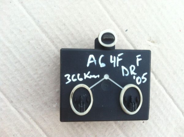 Modul usa dreapta fata Audi A6 cod 4F0959792C - Dezmembrari Auto