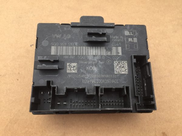 Modul usa stanga fata VW Sportsvan 2018 5Q0959593E 5Q0 959 593 E - Dezmembrari Auto