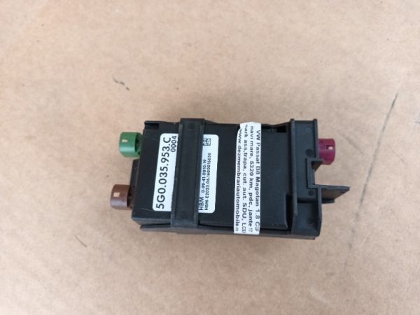 Modul USB VW Passat B8 5G0035953C 5G0 035 953 C - Dezmembrari Auto