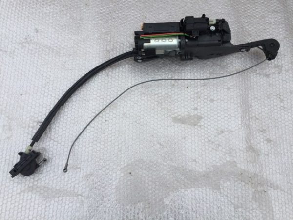 Motoras broasca usa glisanta VW Sharan 2019 7N0 959 244 B 7N0959244B - Dezmembrari Auto